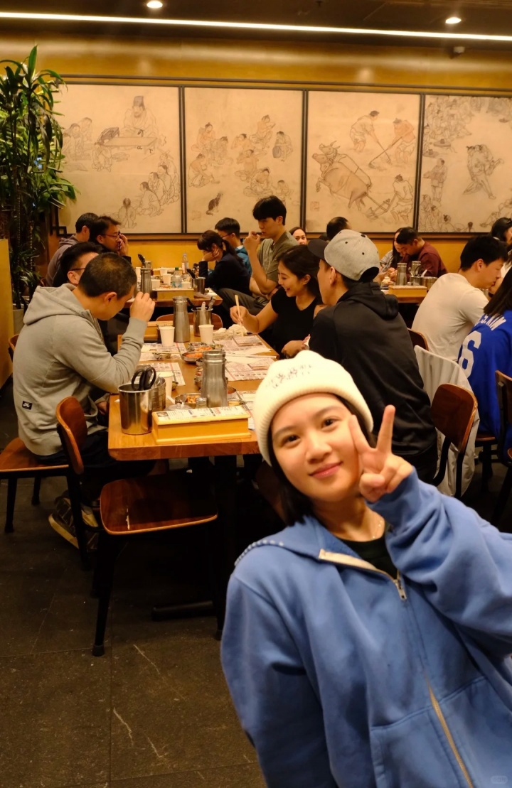 队记谈杨瀚森吃夜宵：NBA几乎没人赛后加练 科比也和队友外出吃饭