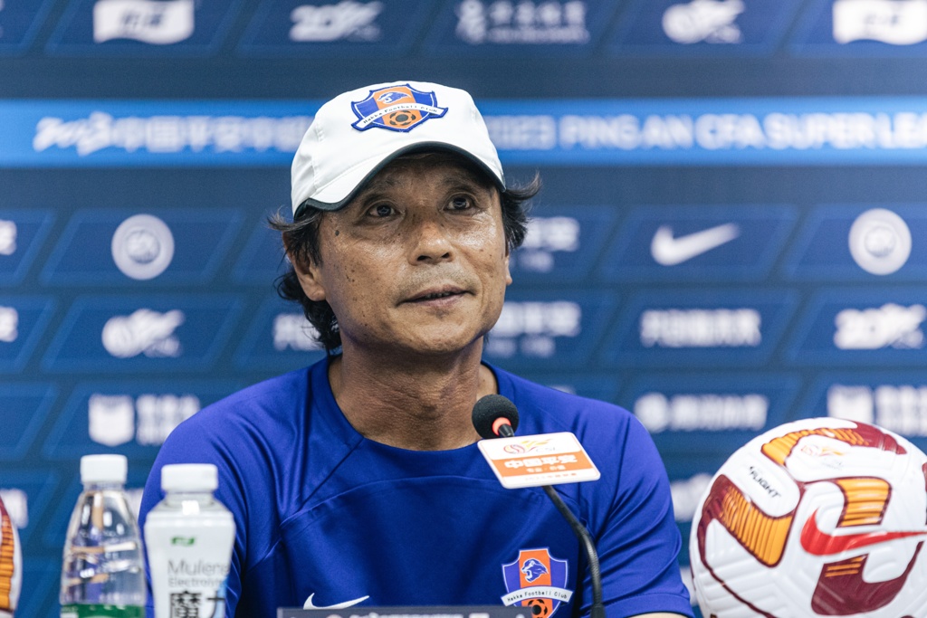梅州代理主帅：对浙江拿1分非常重要，球员展示了顽强拼搏的精神